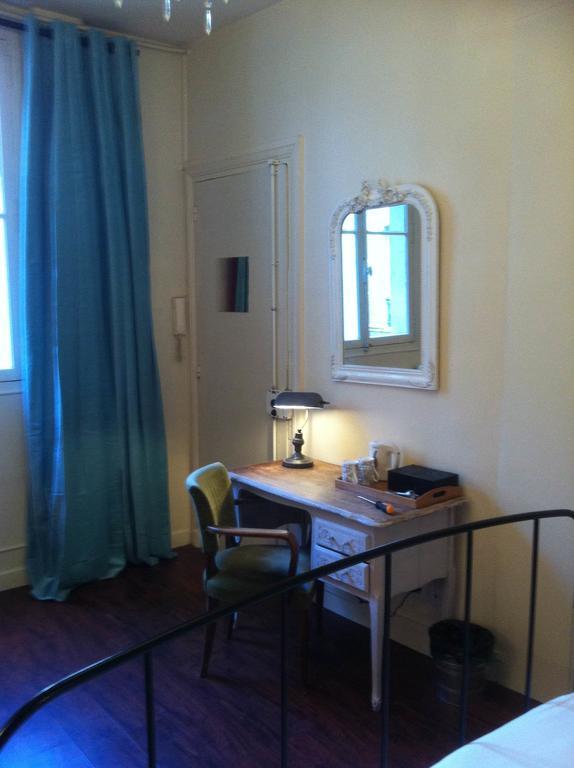 A Room In Paris Quarto foto